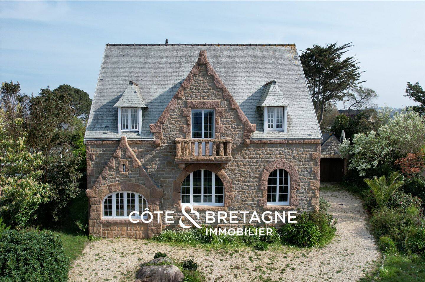 Maison 8 pièces 163 m² · à Trébeurden · 163 m² · 996 480 €