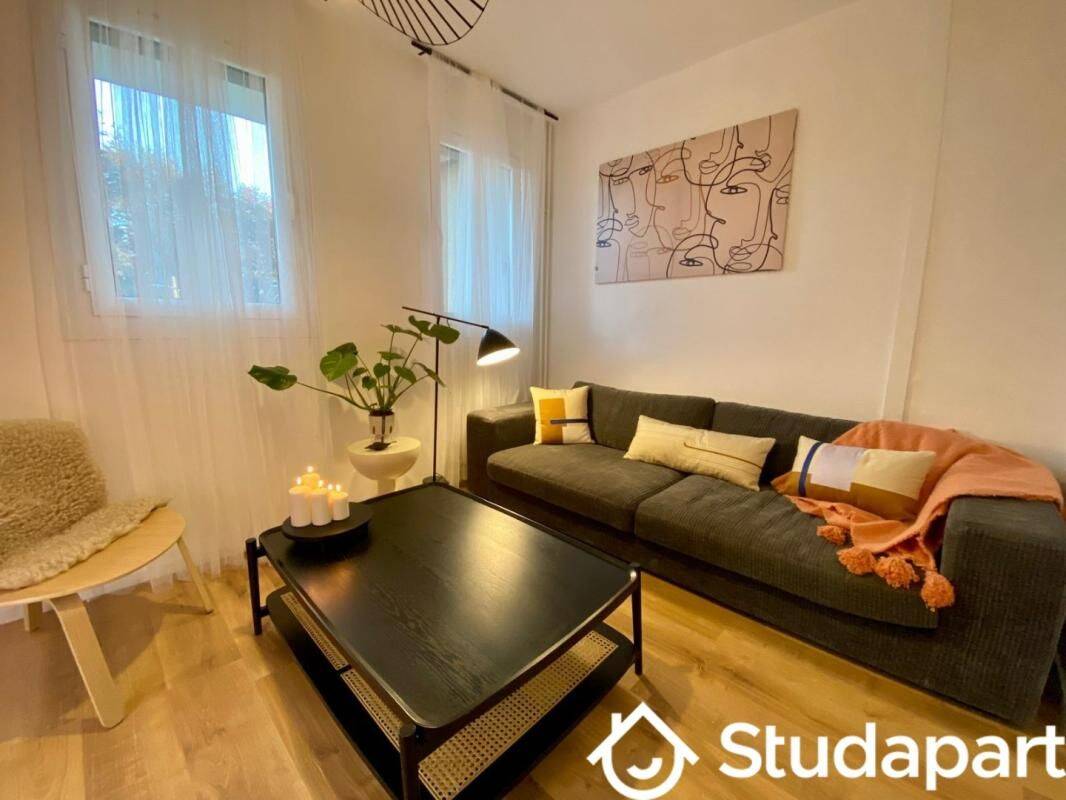 1 pièce 10 m² · à Guingamp · 10 m² · 390 €