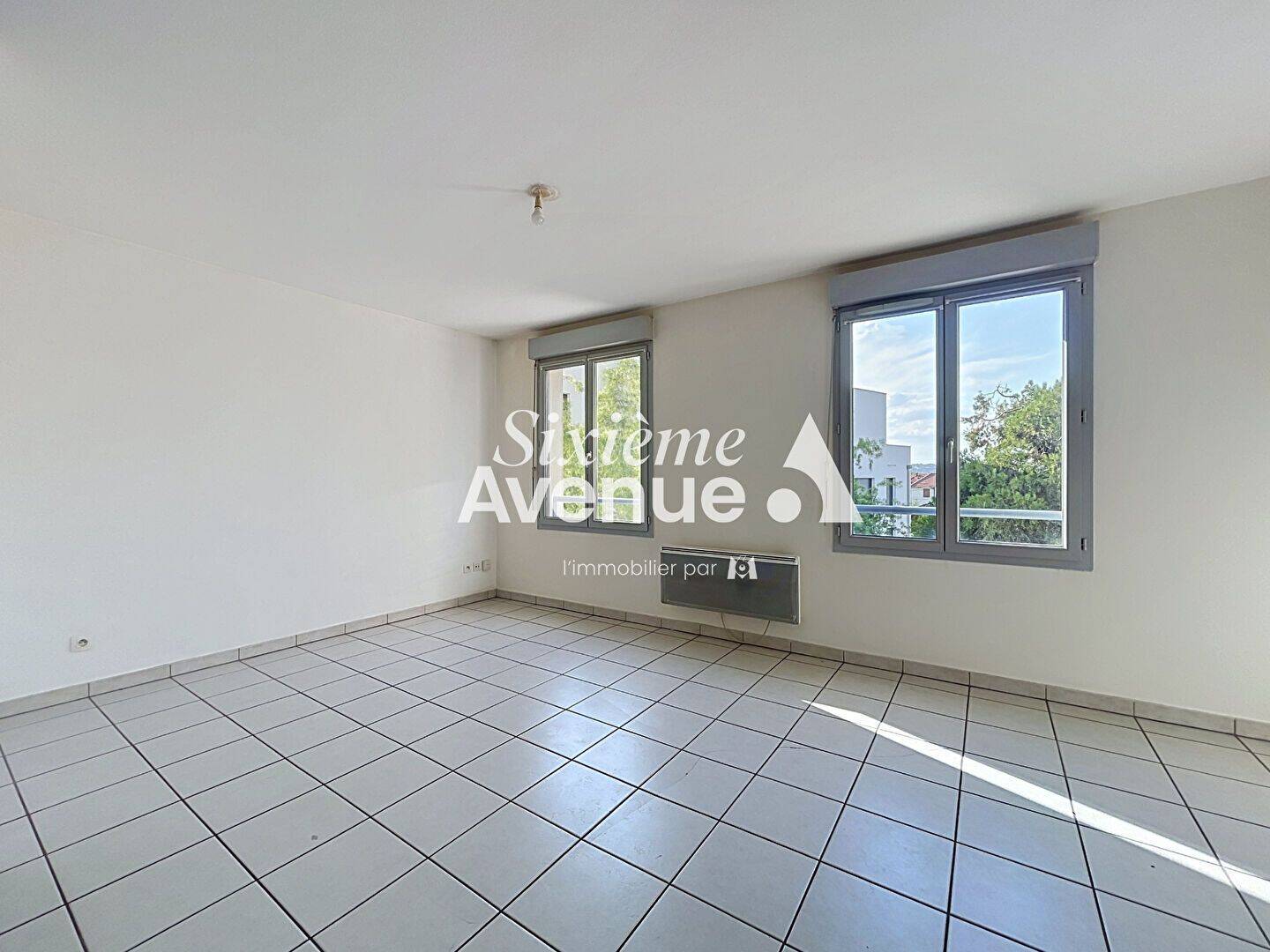 Appartement 2 pièces 45 m² · à Décines-Charpieu · 44,6 m² · 174 000 €