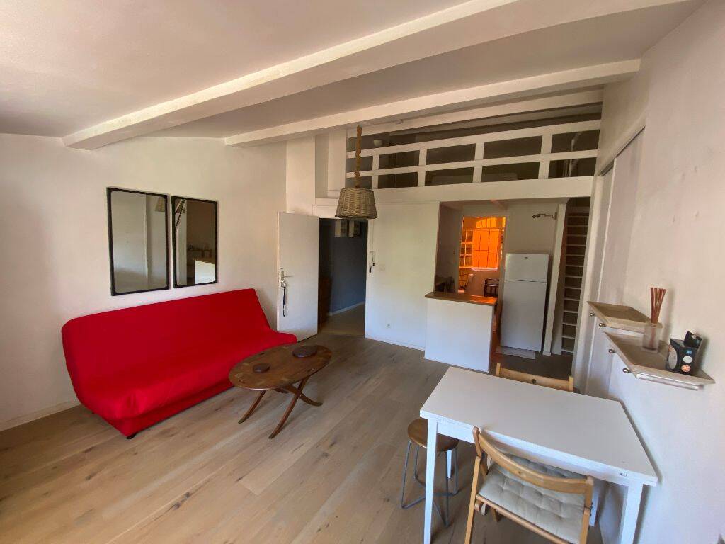 Appartement 2 pièces 33 m² · à Aix-en-Provence · 32,5 m² · 725 €