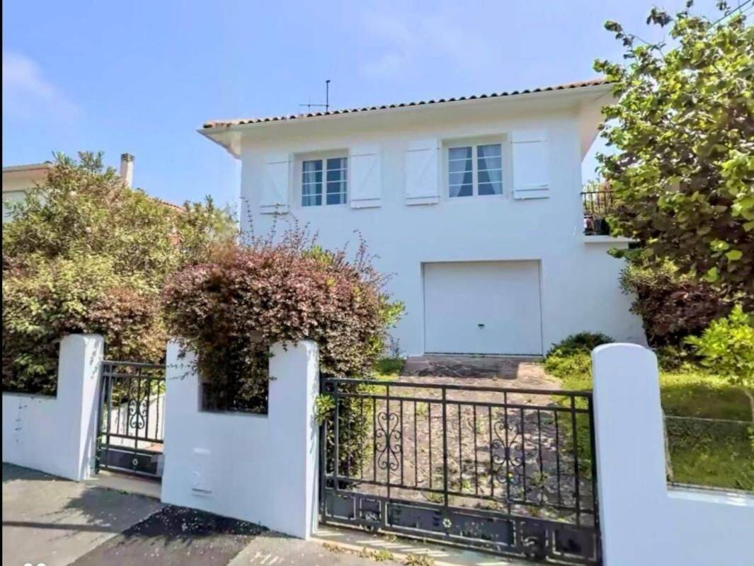 Maison 8 pièces 160 m² · à Biarritz · 160 m² · 1 600 000 €