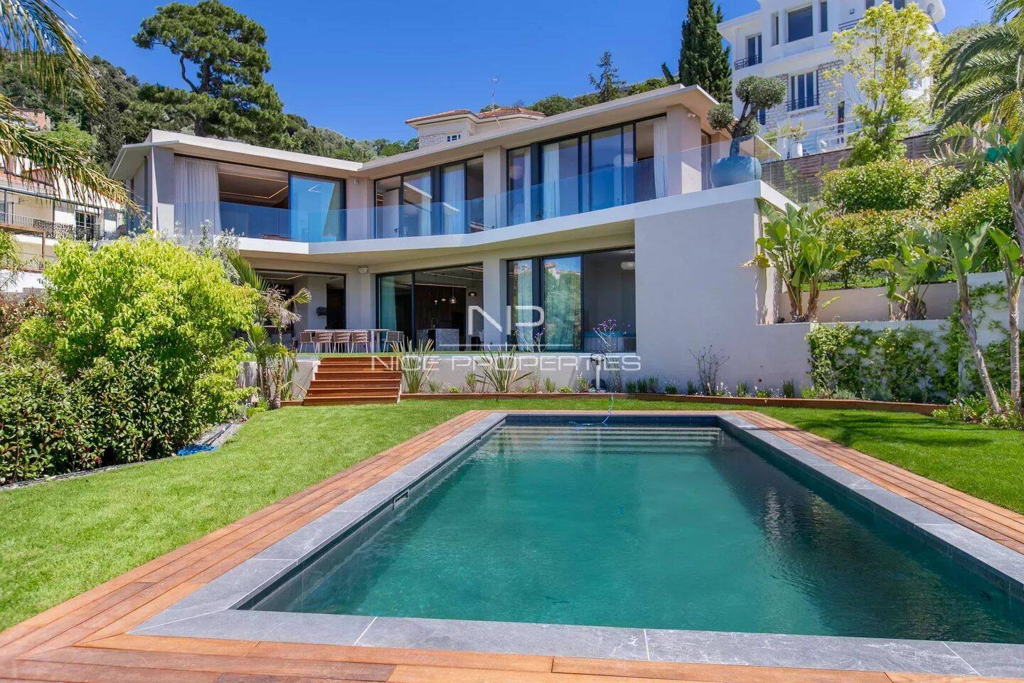 Maison 6 pièces 240 m² · à Nice · 240 m² · 4 490 000 €