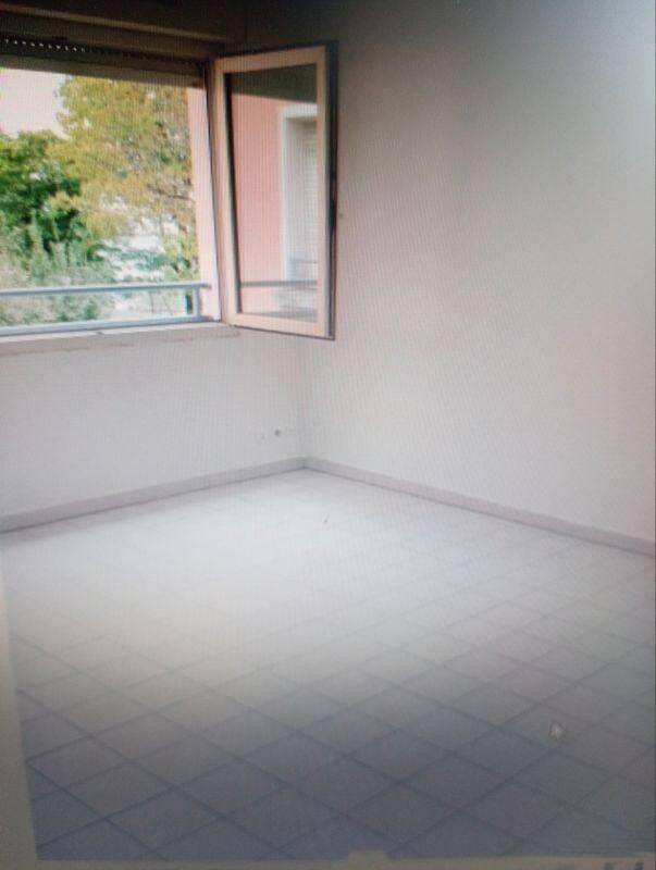 Appartement 1 pièce 27 m² · à Grenoble · 27 m² · 420 €/mois
