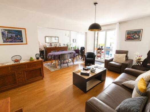 Appartement à vendre 256 800 € 3 pièces 2 chambres 79,6 m² Étage 2/6 Centre Angers 49100