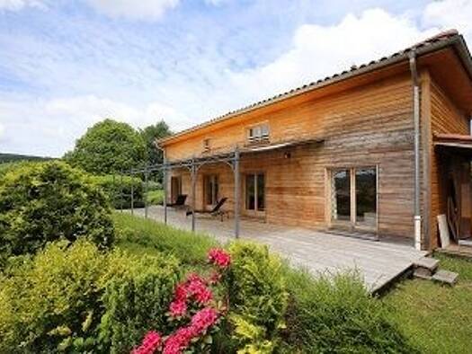 Chalet à louer 980 € 5 pièces 4 chambres 170 m² Ranchal 69470