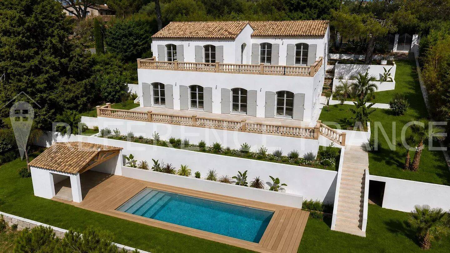 Maison 300 m² · à Mougins · 300 m² · 9 000 €/mois