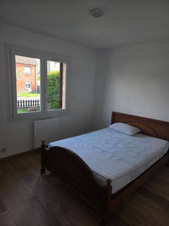 Appartement 1 pièce 15 m² · à Éleu-Dit-Leauwette · 15 m² · 375 €