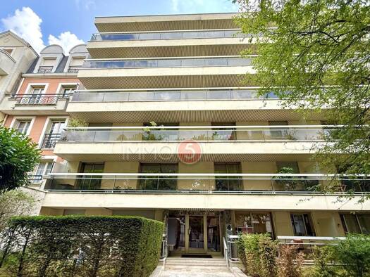 Appartement à vendre 189 000 € 2 pièces 1 chambre 37,8 m² RDC/5 Le Raincy 93340