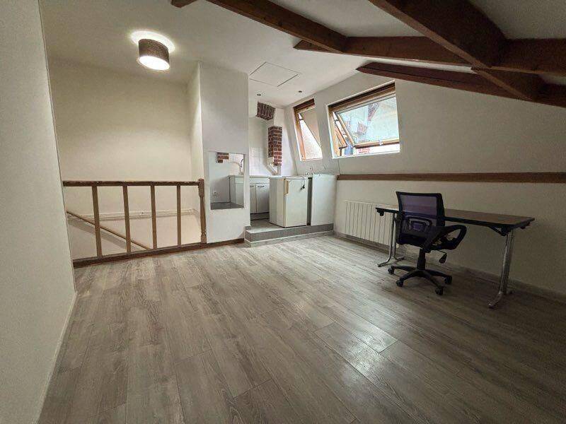 Appartement 1 pièce 17 m² · à Bougival · 17 m² · 720 €