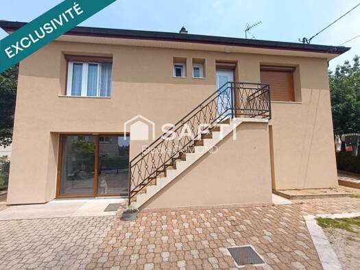 Maison à vendre 190 000 € 6 pièces 4 chambres 136 m² 587 m² de terrain Saint-Amour 39160