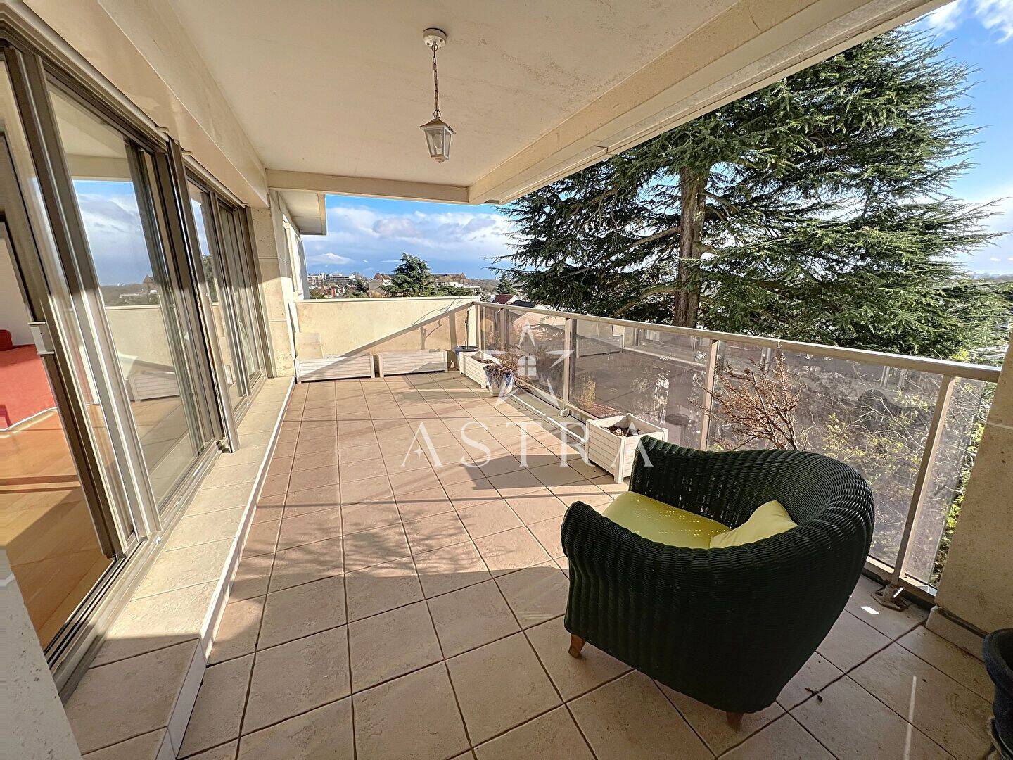 Appartement 5 pièces 117 m² · à Sceaux · 117 m² · 850 000 €