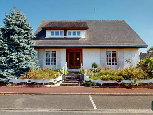Maison à vendre 240 000 € 5 pièces 3 chambres 102,9 m² 447 m² de terrain Sud Ouest Luisant 28600