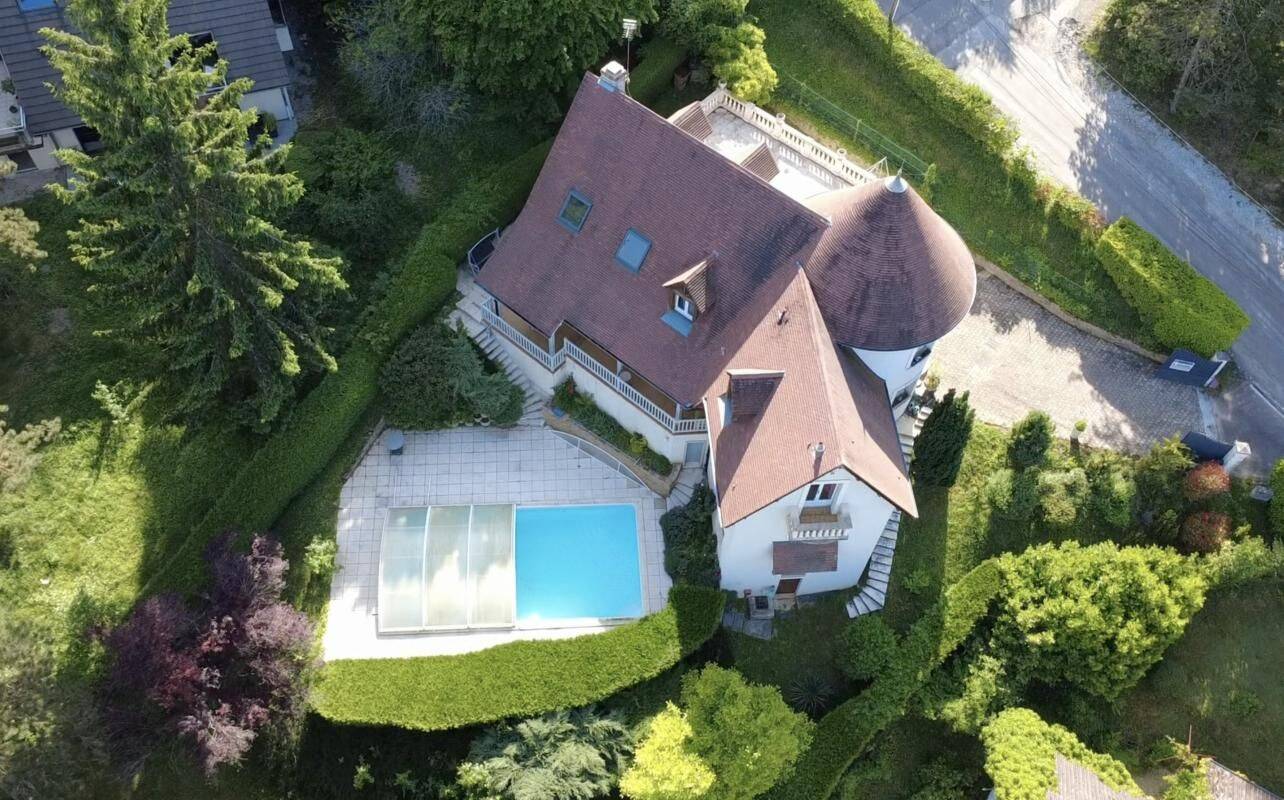 Maison 7 pièces 180 m² · à Velars-sur-Ouche · 180 m² · 550 000 €