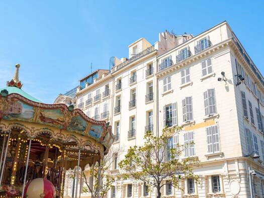 Appartement à vendre 449 000 € 3 pièces 2 chambres 70 m² Étage 5/5 Belsunce Marseille 1er arrondissement 13001