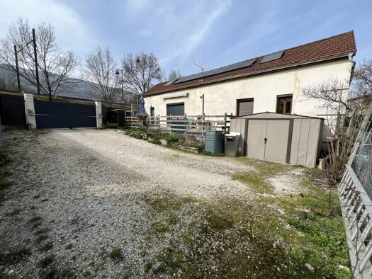 Maison à vendre 310 000 € 5 pièces 4 chambres 118 m² 286 m² de terrain Seyssel 01420