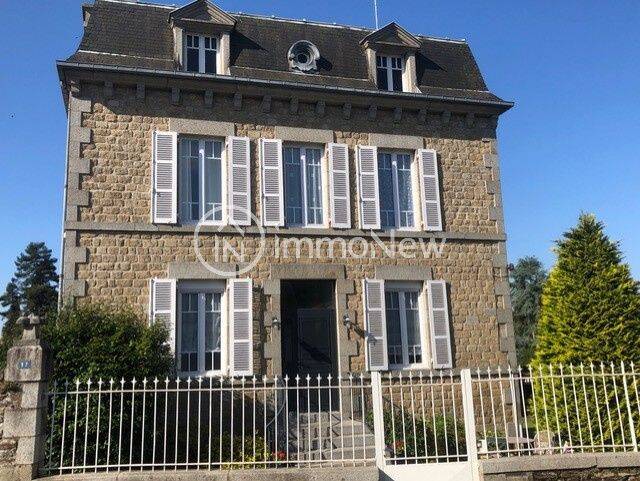 Maison 8 pièces 190 m² · à Saint-Hilaire-du-Harcouët · 190 m² · 364 000 €