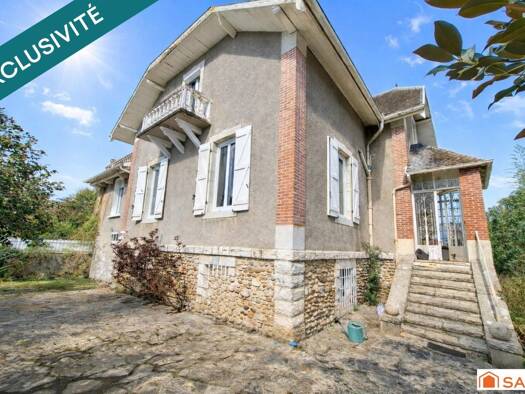 Maison à vendre 270 000 € 10 pièces 5 chambres 240 m² 930 m² de terrain Sauveterre-de-Béarn 64390