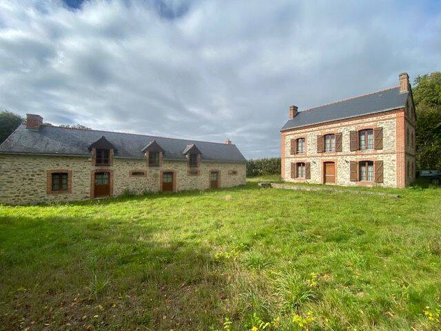 Maison 8 pièces 196 m² · à Forges de Lanouée · 196 m² · 280 800 €