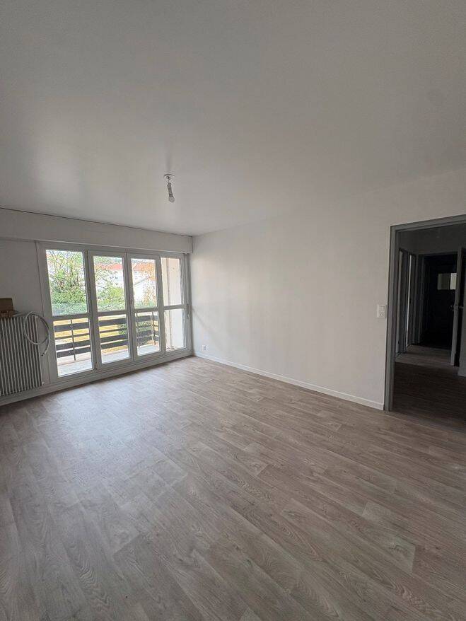 Appartement 3 pièces 58 m² · à Pontarlier · 58 m² · 900 €