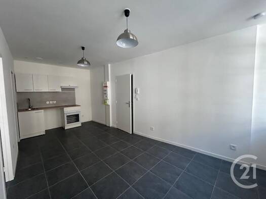 Appartement à louer 445 € 2 pièces 1 chambre 30 m² RDC Graulhet 81300