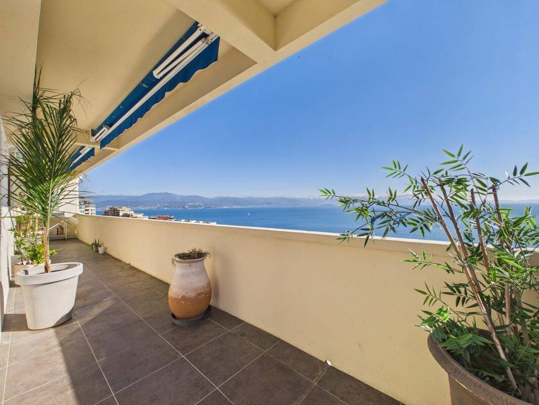Appartement 4 pièces 116 m² · à Ajaccio · 116 m² · 670 000 €