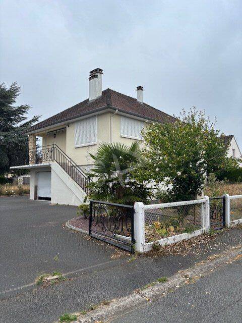Maison 4 pièces 90 m² · à Équemauville · 90 m² · 164 000 €