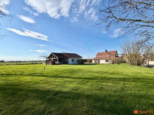 Maison à vendre 284 000 € 5 pièces 3 chambres 105 m² 1 600 m² de terrain Roumare 76480