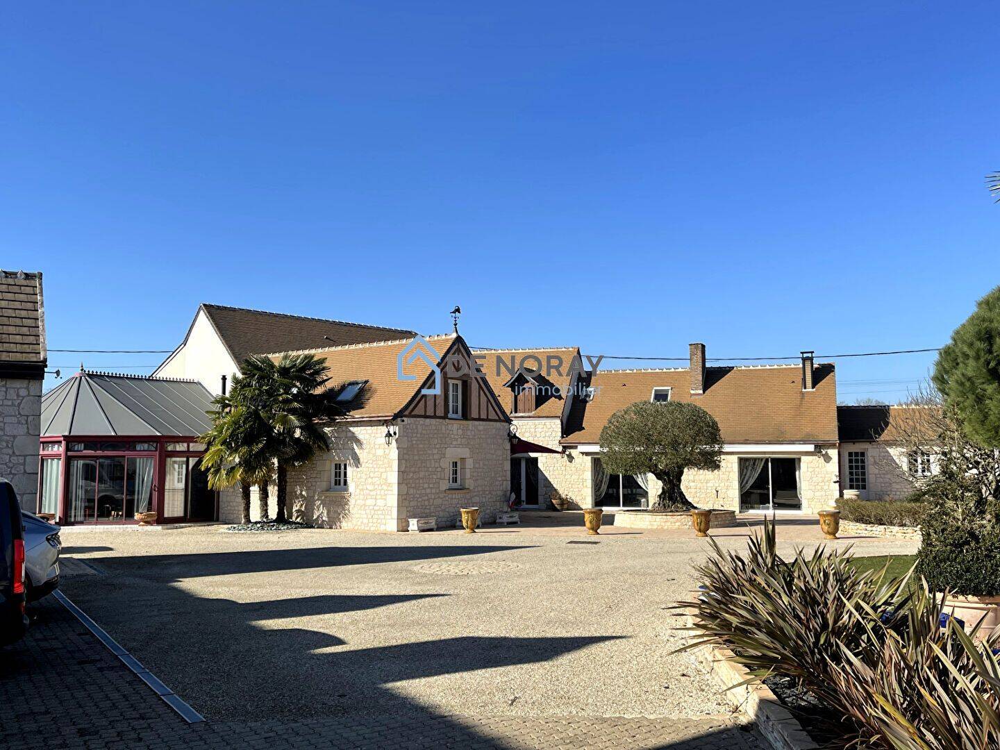 Maison 10 pièces 350 m² · à Amboise · 350 m² · 950 000 €