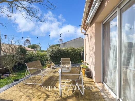 Maison de plain-pied à vendre 192 000 € 4 pièces 3 chambres 90 m² 489 m² de terrain Moussoulens 11170