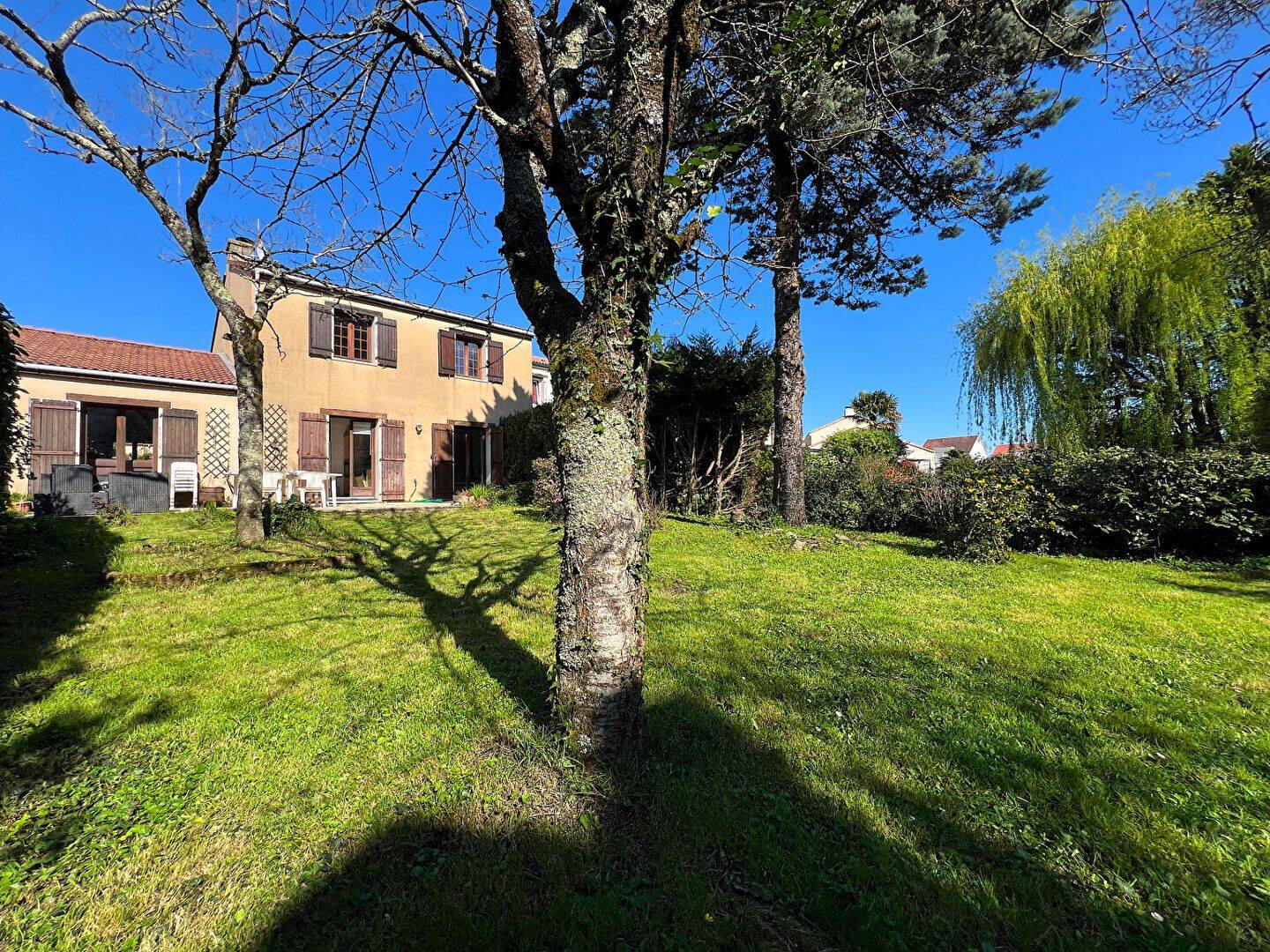 Maison 7 pièces 136 m² · à Saint-Sébastien-sur-Loire · 136 m² · 335 000 €