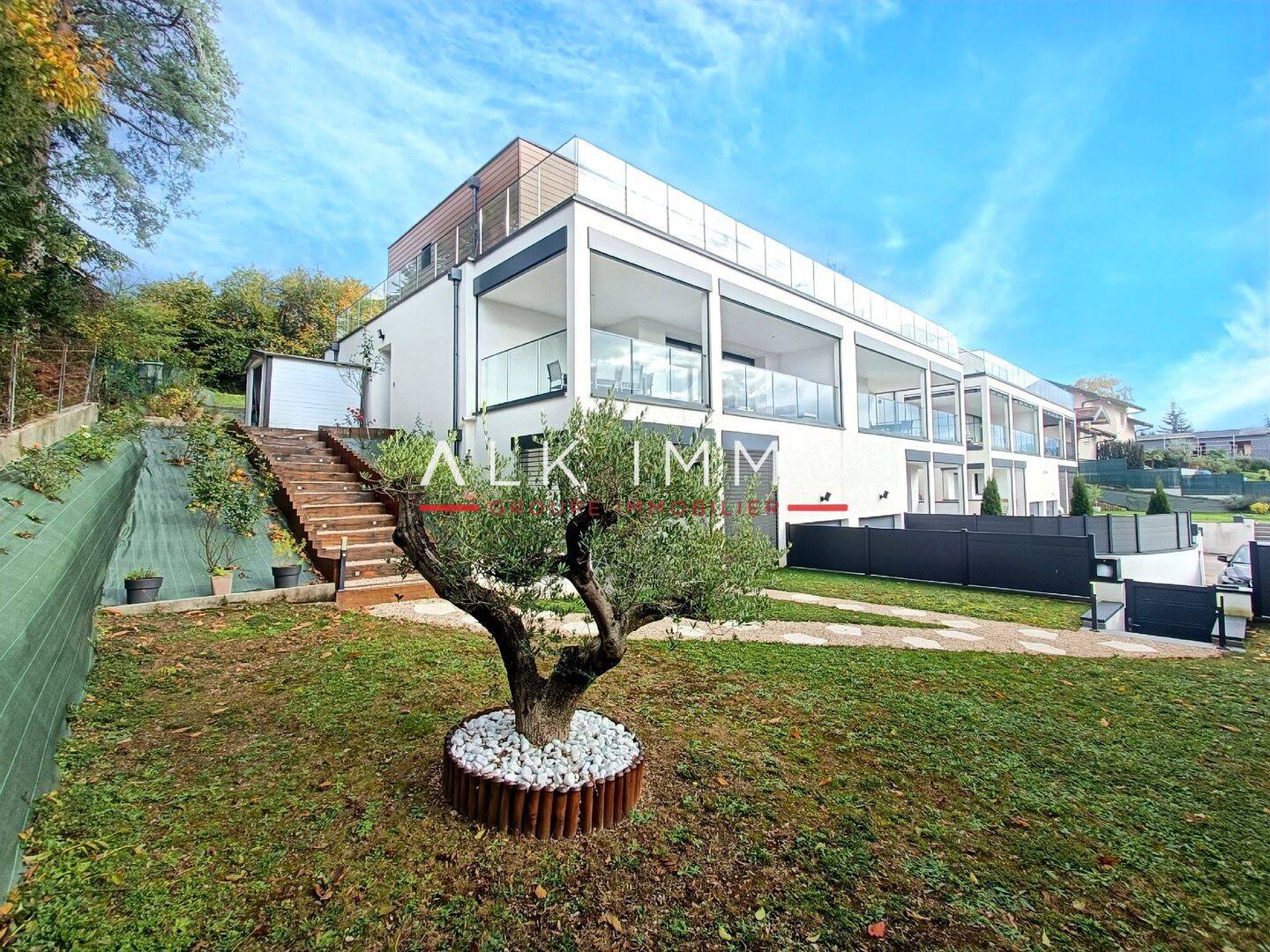 Maison 6 pièces 188 m² · à Vétraz-Monthoux · 188 m² · 795 000 €