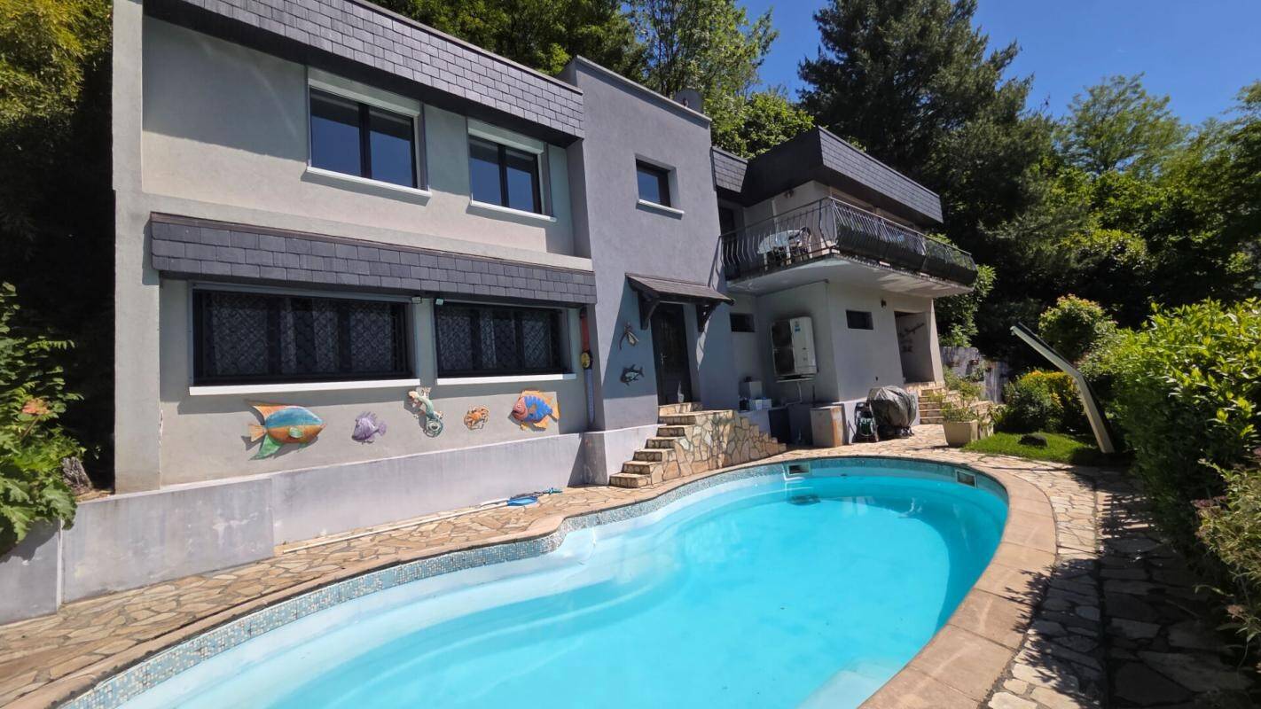 Maison 6 pièces 165 m² · à Viviers-du-Lac · 165 m² · 890 000 €