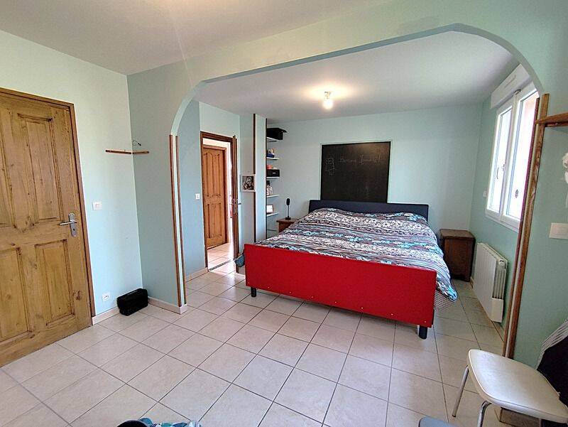 Maison 7 pièces 175 m² · à Saint-Victor-de-Chrétienville · 175 m² · 329 000 €