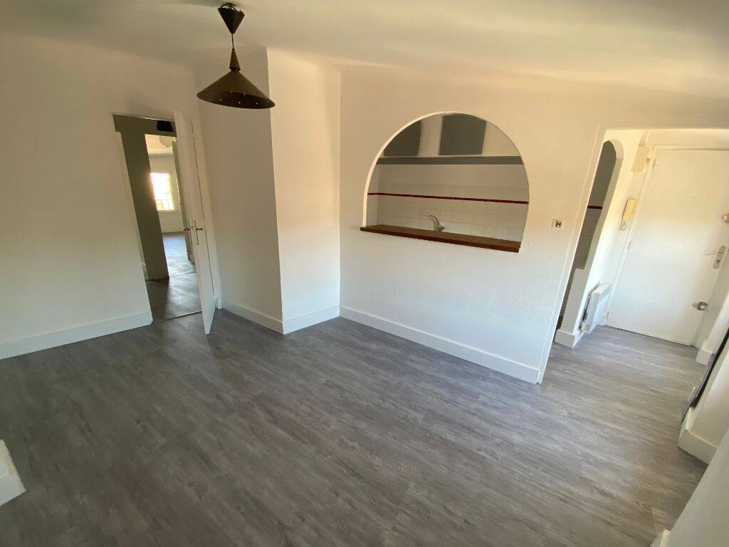 Appartement 3 pièces 42 m² · à Aix-en-Provence · 42 m² · 759 €/mois