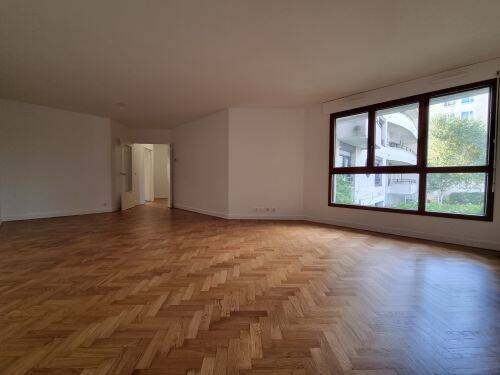 Appartement 3 pièces 73 m² · à Suresnes · 73,1 m² · 1 764 €