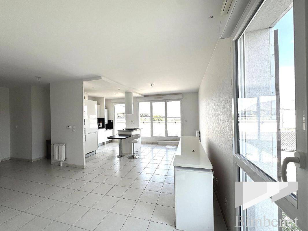 Appartement 3 pièces 75 m² · à Saint-Jean-de-la-Ruelle · 75 m² · 238 000 €