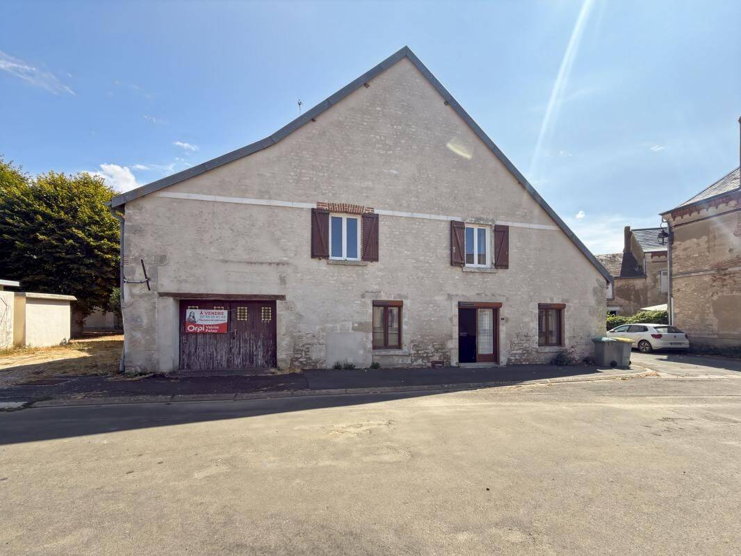 Maison 4 pièces 127 m² · à Terminiers · 127 m² · 55 000 €