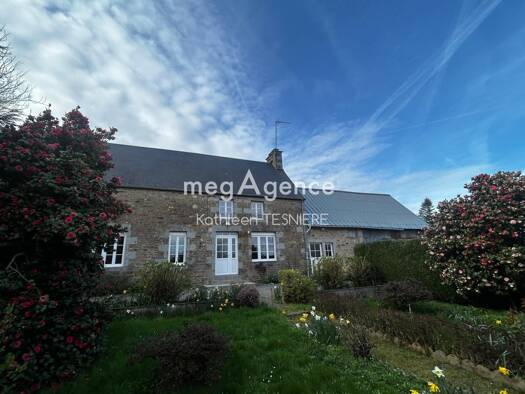 Maison à vendre 132 000 € 3 pièces 2 chambres 100 m² 11 000 m² de terrain La Trinité 50800