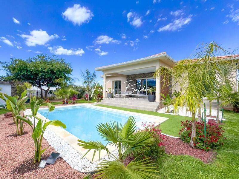 Maison 4 pièces 92 m² · à Venzolasca · 92 m² · 470 000 €