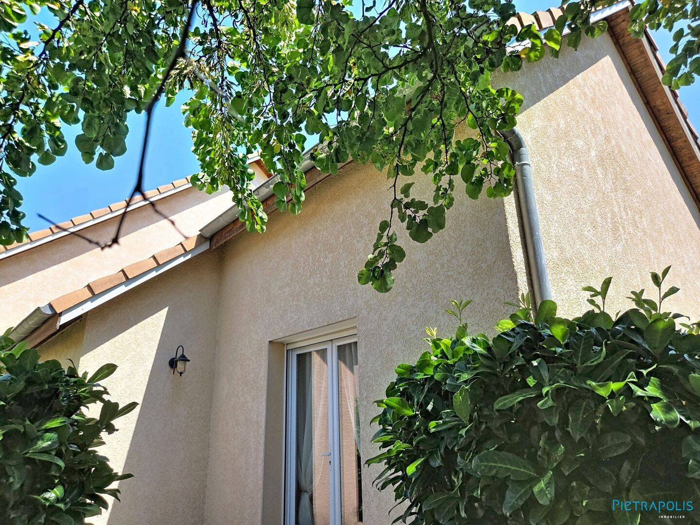 Maison 7 pièces 136 m² · à Ouroux-sur-Saône · 136 m² · 249 000 €