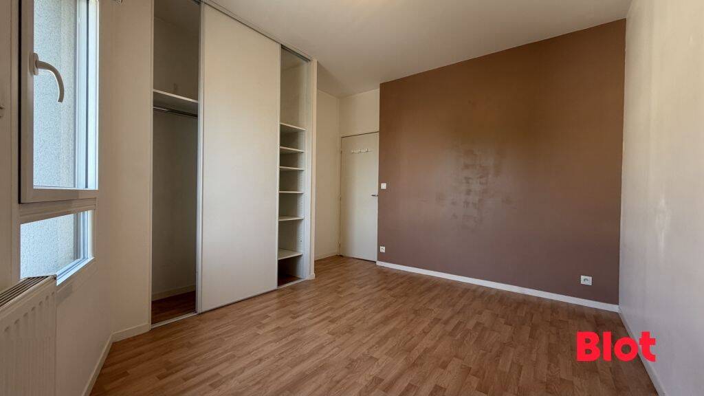 À LOUER - T3 - 63,10M² - À RENNES - Rue de Vern (Carrefour des — 7