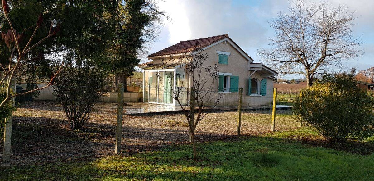 Maison 1 pièce 80 m² · à Pineuilh · 80 m² · 950 €/mois