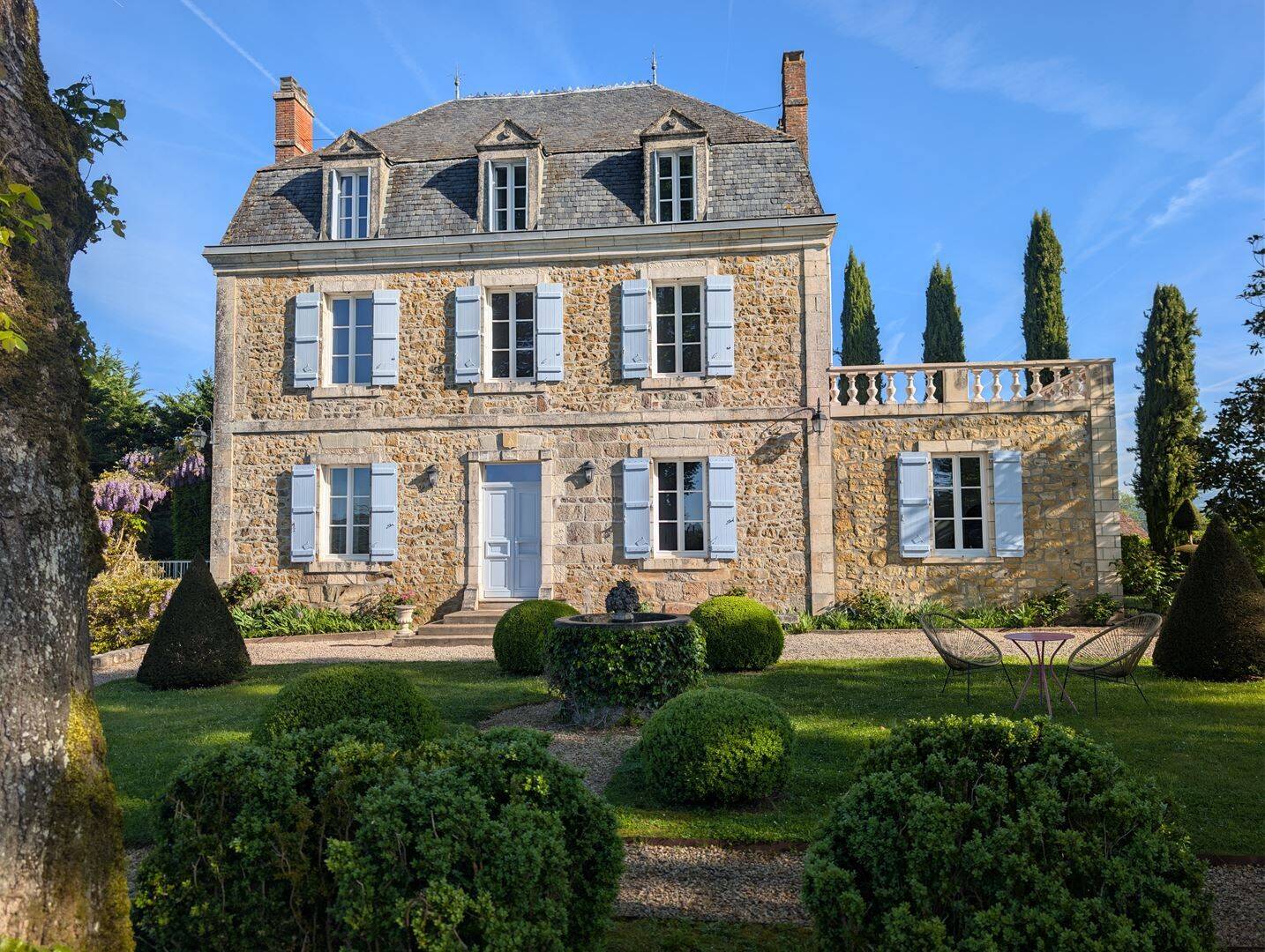 Maison 9 pièces 300 m² · à Brignac-la-Plaine · 300 m² · 545 000 €