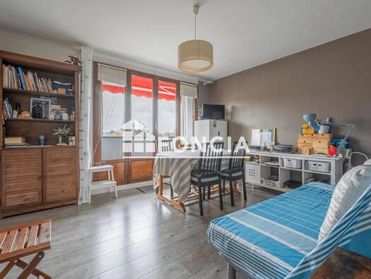 Appartement à vendre 229 000 € 3 pièces 2 chambres 66 m² Étage 3/5 Peylanne Talence 33400