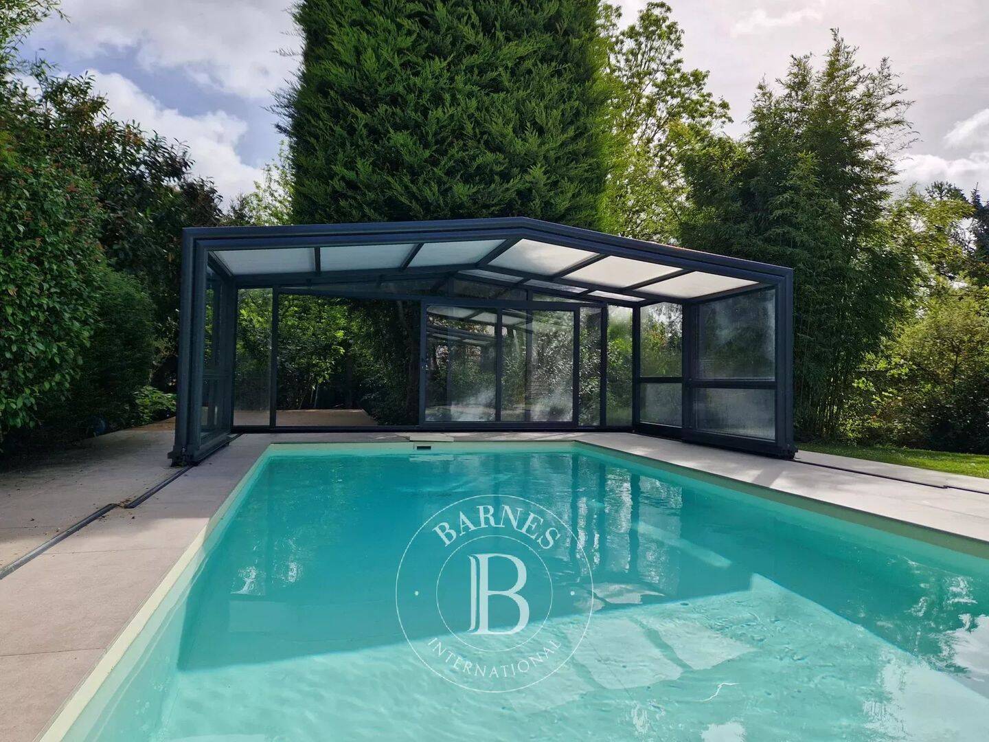 Maison 10 pièces 252 m² · à Sannois · 252 m² · 1 735 000 €
