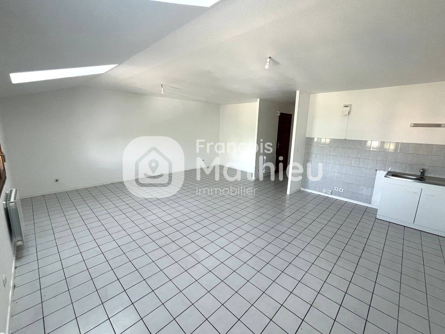 Appartement 2 pièces 59 m² · à Villars-les-Dombes · 58,8 m² · 600 €