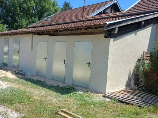 Parking à louer 45 € 14 m² Bâgé-le-Châtel 01380