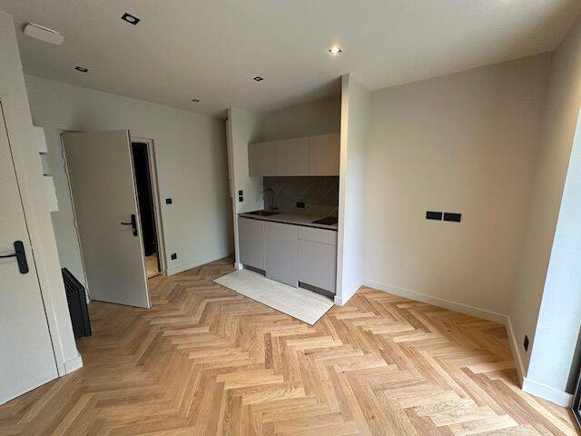 Appartement 1 pièce 24 m² · à La Tour-de-Salvagny · 24 m² · 664 €/mois