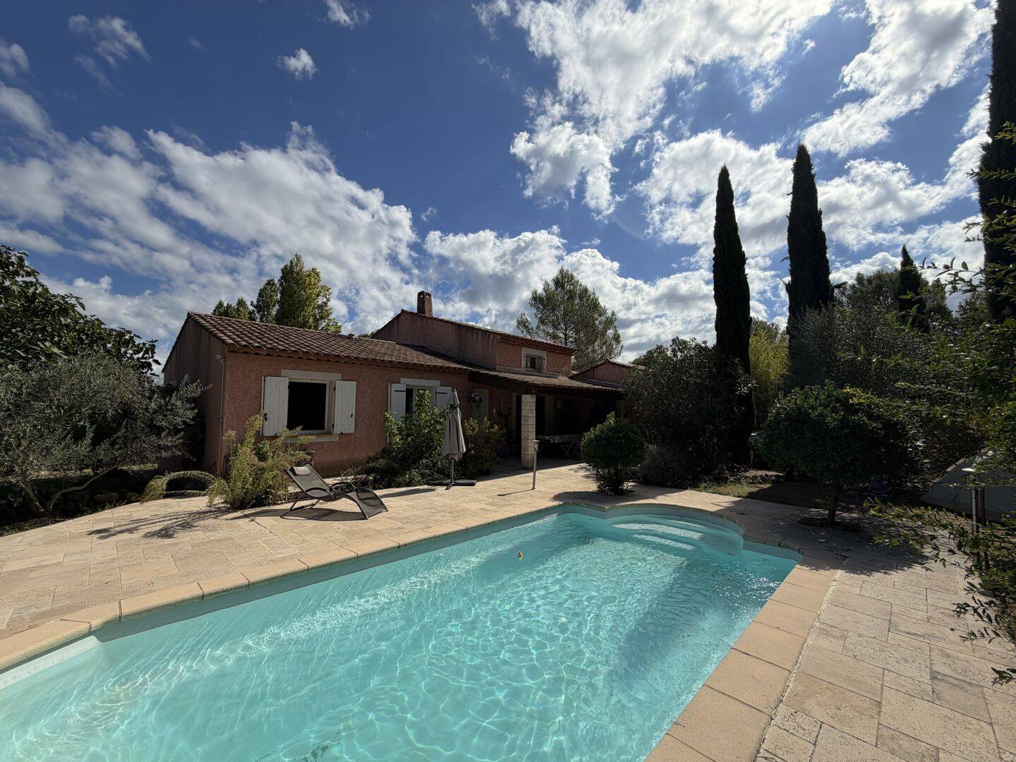 Maison 4 pièces 100 m² · à Saint-Maximin-la-Sainte-Baume · 100 m² · 495 000 €