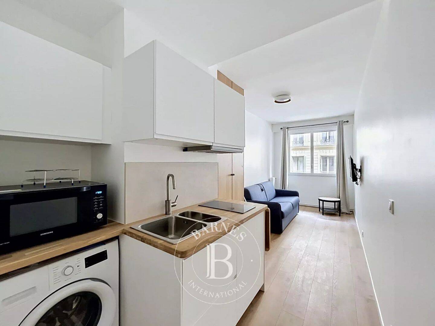 Appartement 1 pièce 17 m² · à Paris 16ème Arrondissement · 17,4 m² · 1 000 €